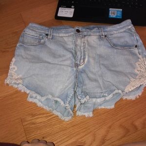 Women’s high rise shorts